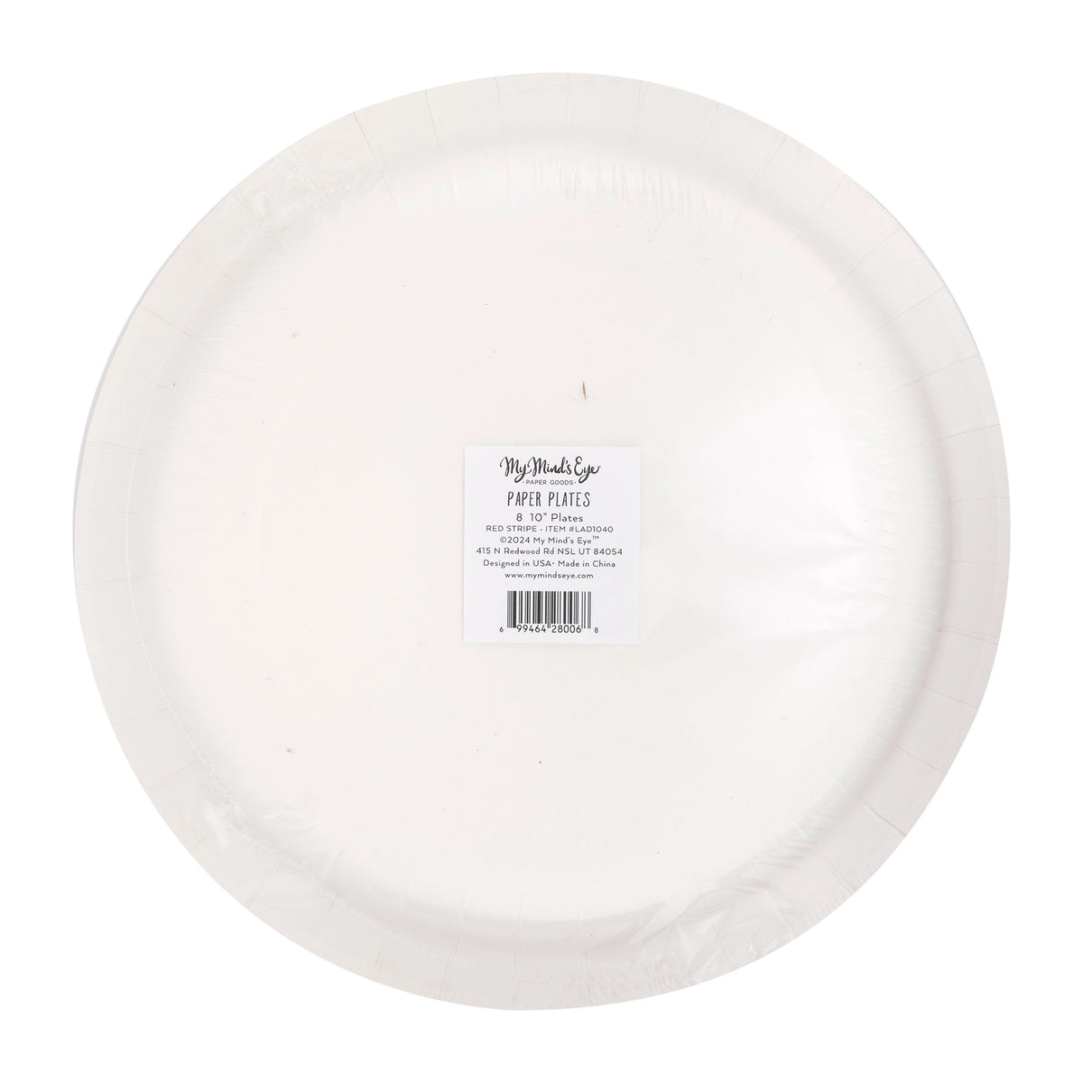 These red striped paper plates are a perfect match for your patriotic party! With a bold design, these plates pair nicely with our star plates for an all-American celebration.
