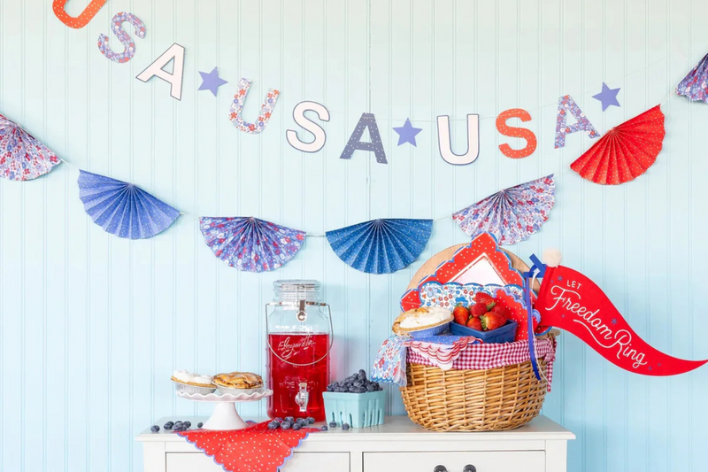 Patriotic decor and tablescape