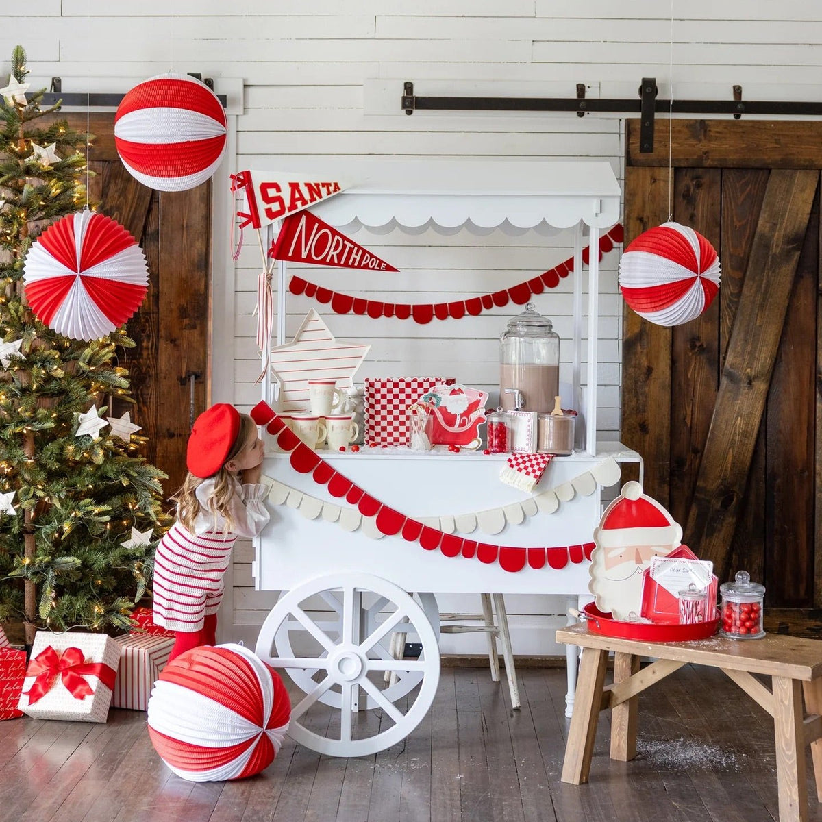 Red checked paper napkins with fringe detail - perfect to use as Christmas napkins