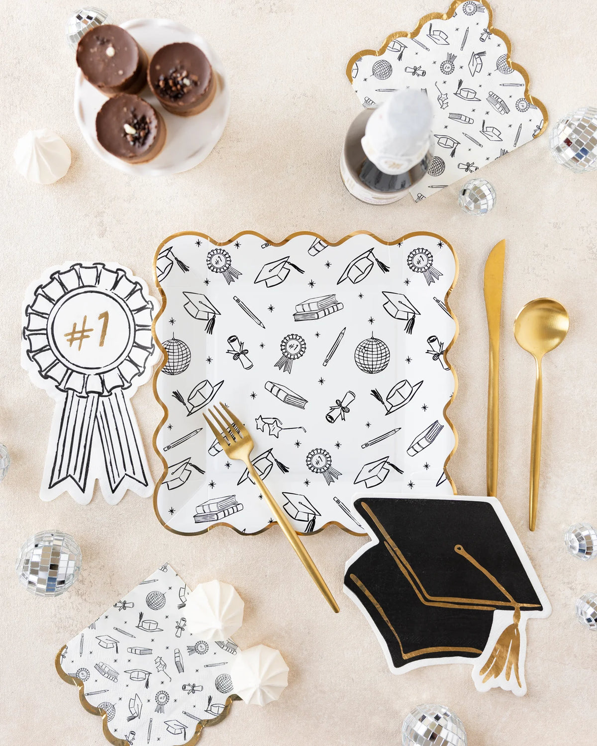 Grad Icon Foil Plates