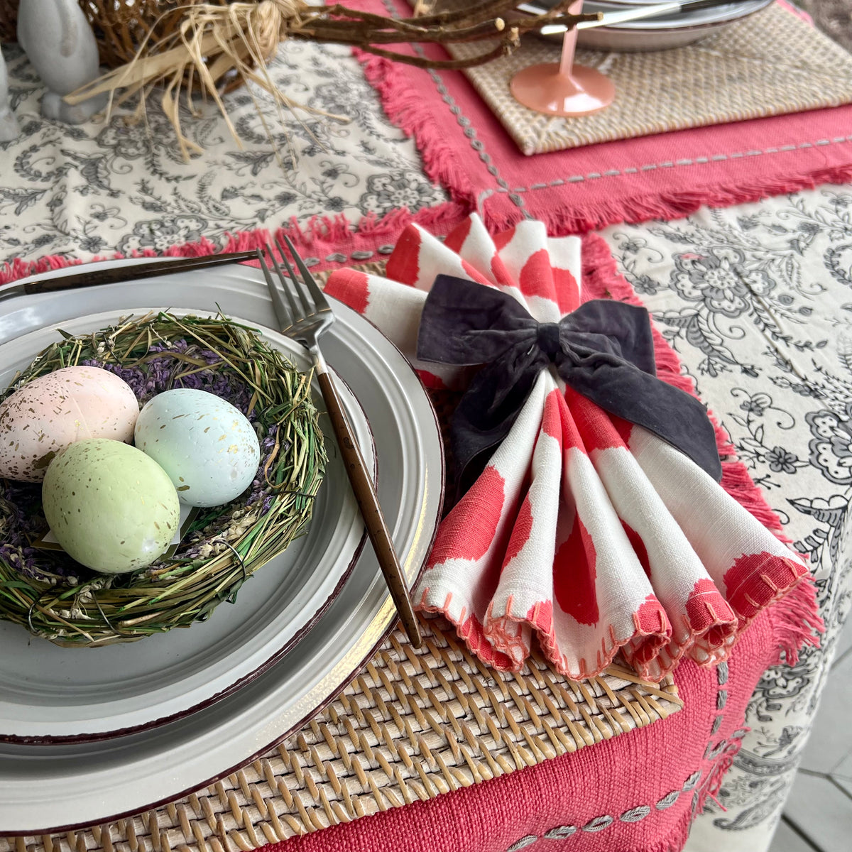 White cloth napkins with pink polka dots and stitching detail design. Lovely for a Mother's Day, Easter or Spring Tablescape.