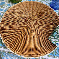 Set of 2 wicker placemats perfect for a spring table or Mother's day brunch.