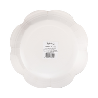Close-up of the back side view and scalloped border on one plate.