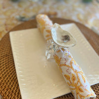 Bring the beach to your table settings with our Oyster Shell Napkin Rings. These napkin rings are the perfect addition to your tropical table decor, featuring real oyster shells finished in a shiny epoxy and mounted to acrylic rings with convenient velcro. Ideal for those who love a bit of the coastal vibe in their dining decor.