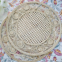 Discover the ideal blend of style and function with our Coquette Rattan Charger Plates. Designed to enhance your garden party ambiance, these 15-inch Summer Placemats offer a modern and feminine touch to any gathering, making them a must-have for your next outdoor celebration.