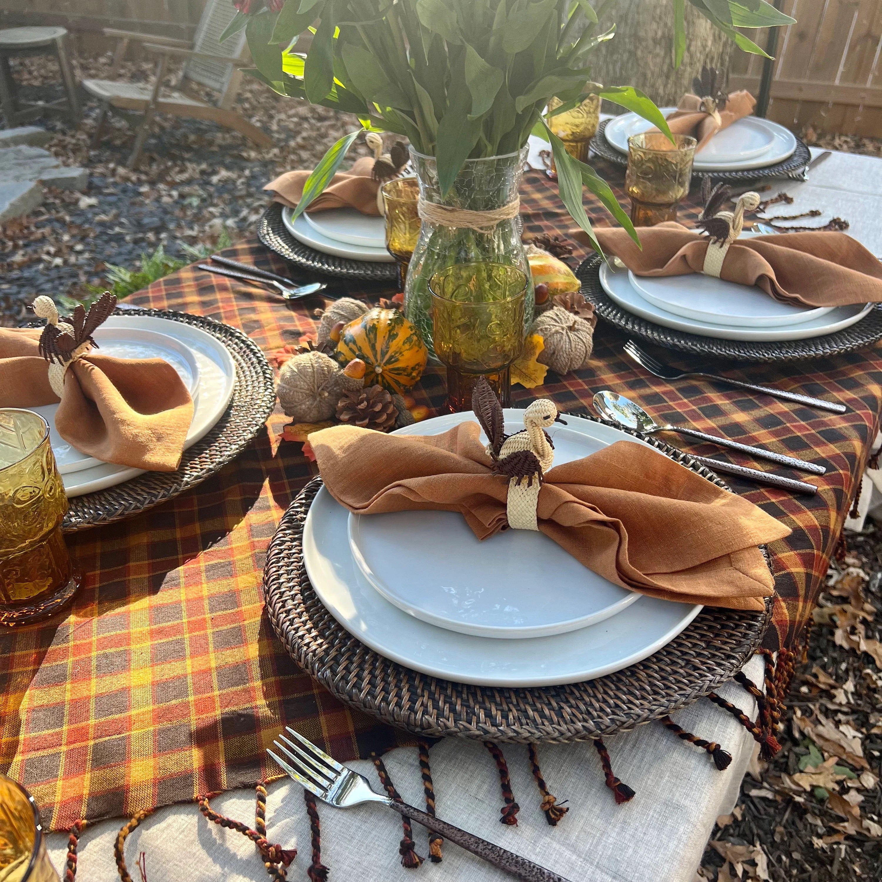 Dinner charger plates clearance
