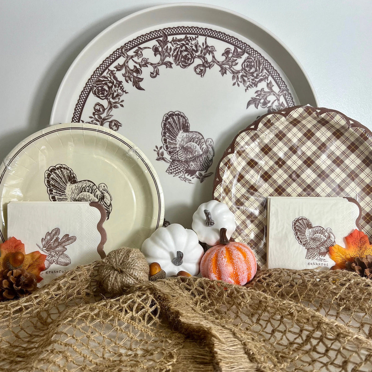 Brown and white turkey Thanksgiving Bamboo Tray