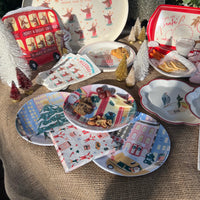 City sidewalks Christmas paper cocktail napkins.