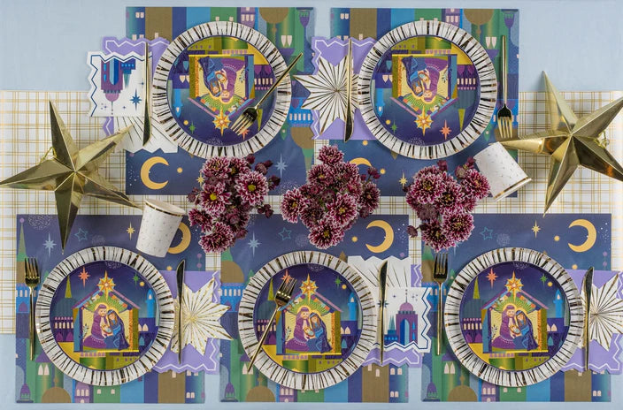 Full table runner scene mixing cityscape placemats and star décor