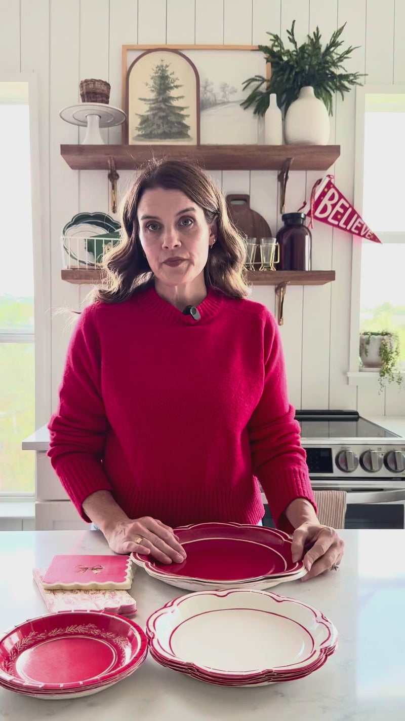 Video demonstrating the various sizes and stacking of the red paper plates and showing the full size of the disposable dinnerware option.