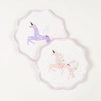 Both unicorn designs shown together—assorted unicorn plates set.